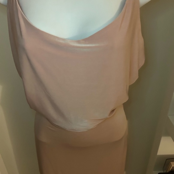 Soft pink suit - Picture 2 of 6